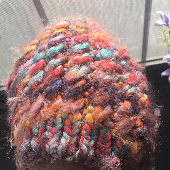 ❄️Forever 21 Fuzzy Crochet Winter Hat ❄️ - Picture 4 of 5